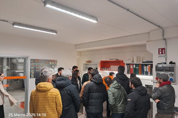 foto_25_3_25_visita_stabilimenti