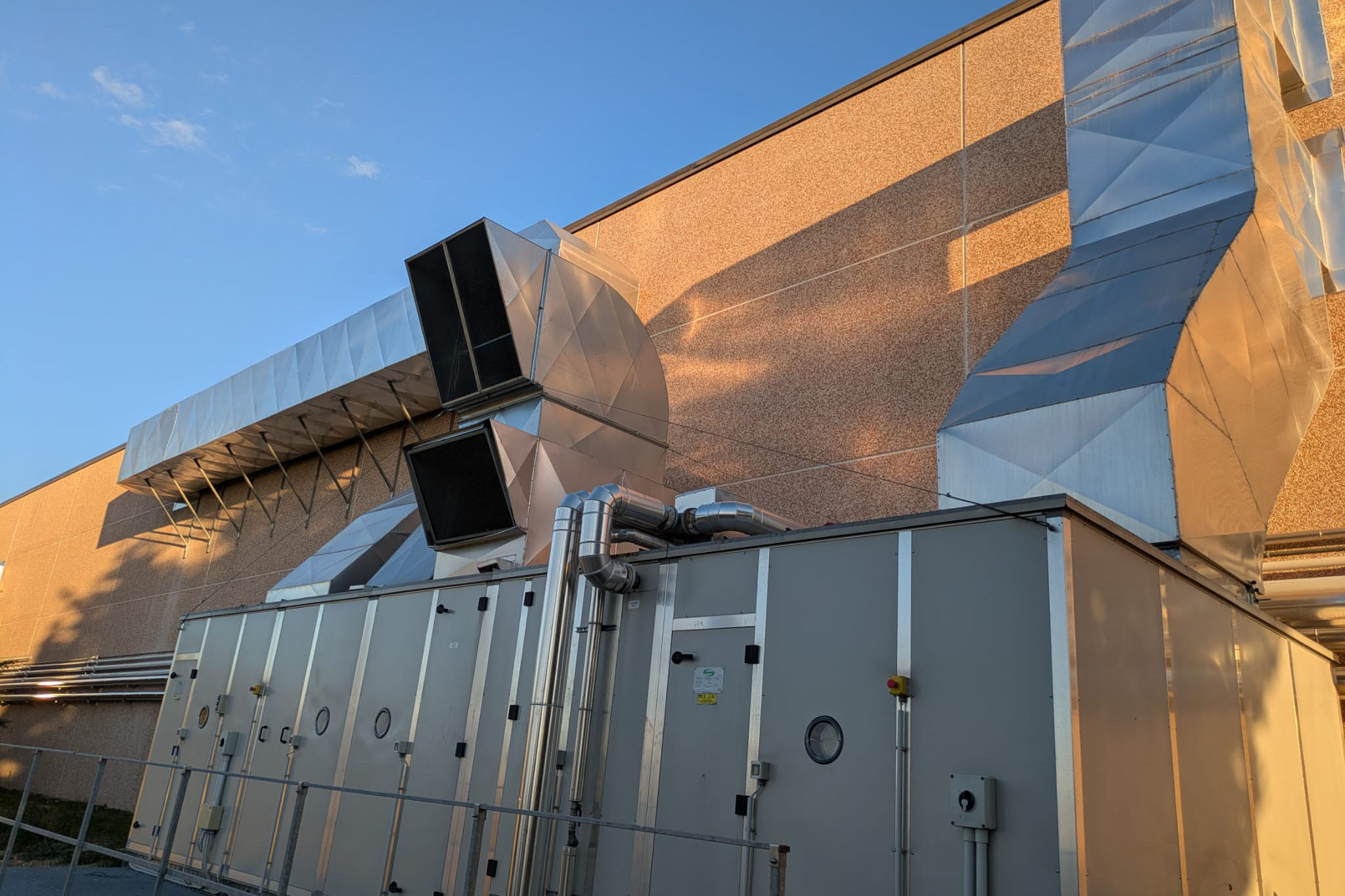 INVESTIMENTI STRUTTURALI PSR MARCHE 2014-2022 Sottomisura 4.2 - Consorzio Marche Bio